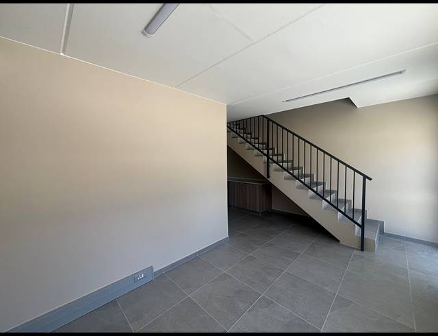 333M² WAREHOUSE TO LET IN FIRGROVE